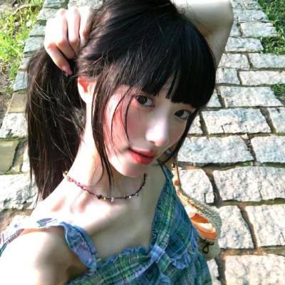 夹缝中活着，小春